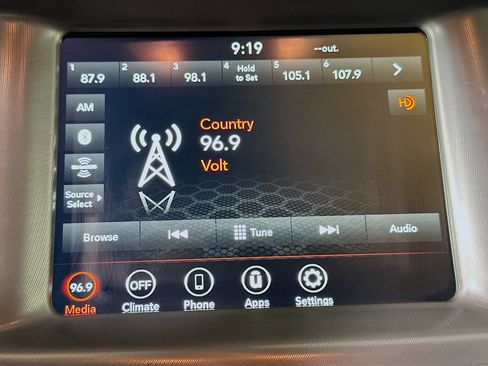 Used 2023 Dodge Charger SXT image 21