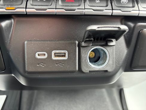 Used 2019 Chevrolet Silverado 1500 LT w/ All-Star Edition image 35