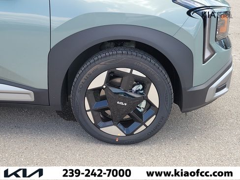 New 2027 Kia Seltos S FWD image 7