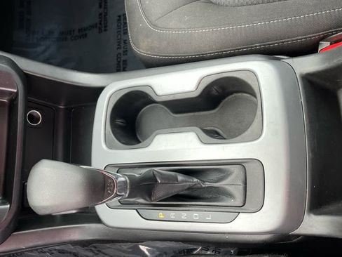 Used 2022 Chevrolet Colorado LT w/ LT Convenience Package image 19