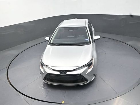Used 2025 Toyota Corolla LE FWD image 24