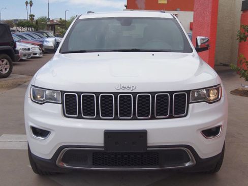 Used 2018 Jeep Grand Cherokee Limited image 4