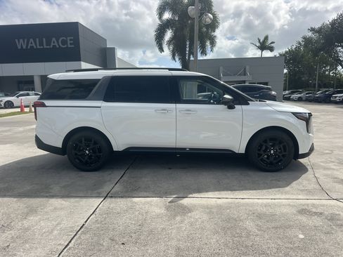New 2026 Kia Carnival SX FWD image 5