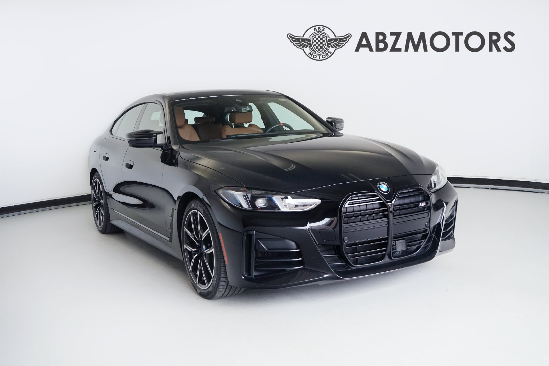 Used 2026 BMW M440i RWD image 1
