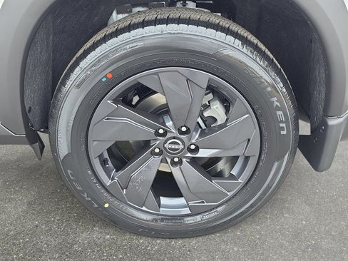 New 2026 Nissan Rogue SV w/ Cold Weather Package FWD image 30