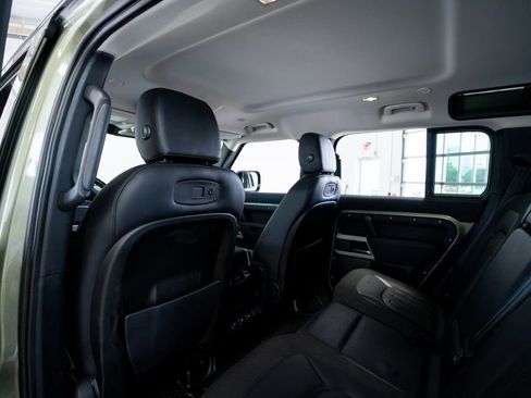 Used 2020 Land Rover Defender 110 SE AWD/4WD image 44