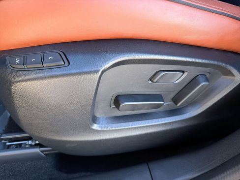 Used 2025 MAZDA CX-5 Carbon Edition image 18