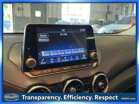 Used 2021 Nissan Sentra SR w/ SR Premium Package FWD image 28