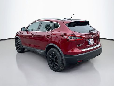 Used 2020 Nissan Rogue Sport SV image 5