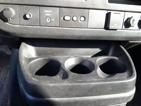 Used 2022 Chevrolet Express 2500 w/ Driver Convenience Package image 23