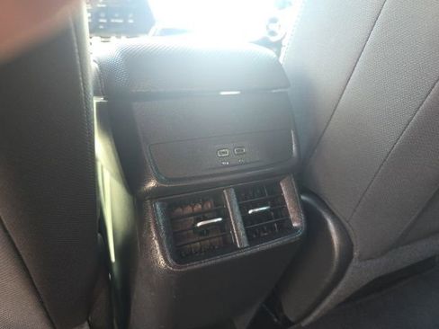 Used 2025 Chevrolet Equinox LT w/ Safety and Technology Package image 29