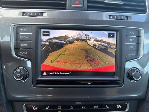 Used 2017 Volkswagen Golf Alltrack SEL image 29