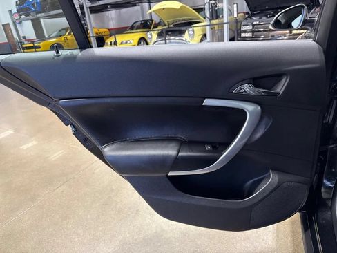 Used 2017 Buick Regal Sport Touring FWD image 30