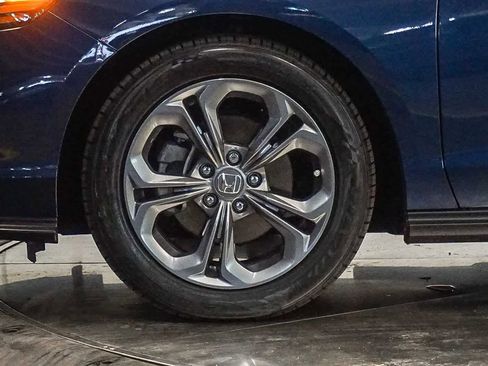 Used 2023 Honda Accord EX image 9