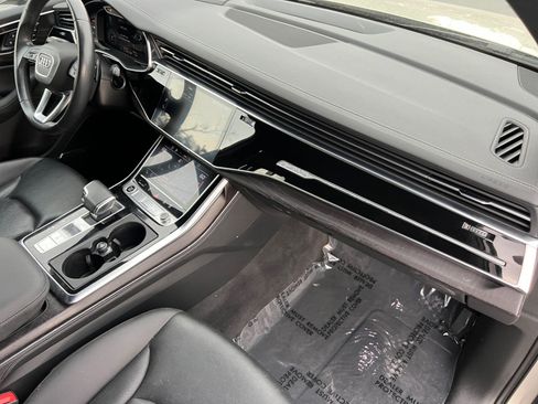 Used 2023 Audi Q7 3.0T Prestige AWD/4WD image 28