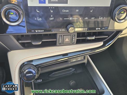 Used 2024 Lexus NX 250 FWD w/ Towing Package (2000 Lbs) image 23