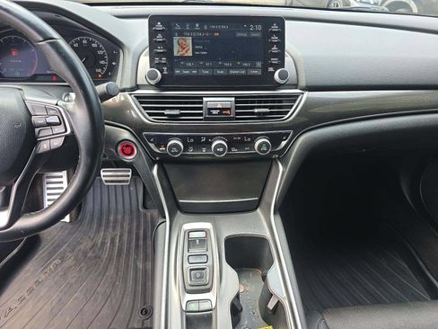 Used 2019 Honda Accord Sport image 8