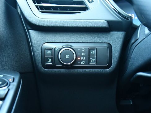 New 2026 Ford Escape ST-Line Elite w/ Class II Trailer Tow Package image 29