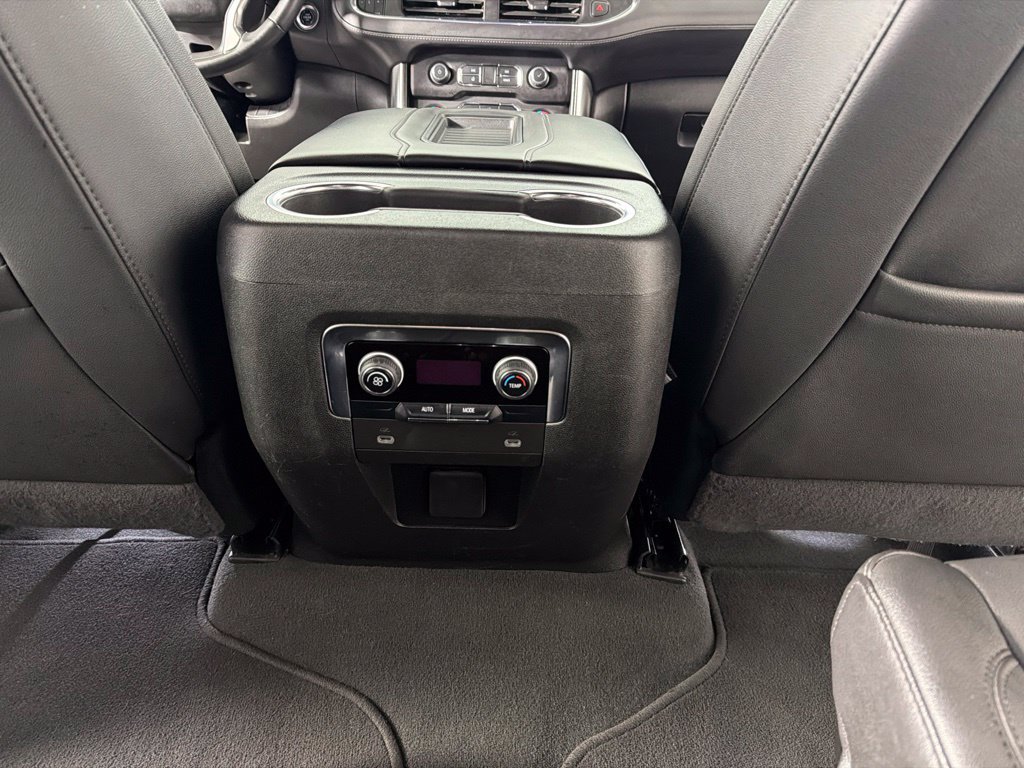 Used 2024 Chevrolet Suburban LT AWD/4WD image 20