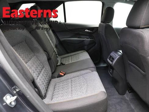 Used 2023 Chevrolet Equinox LT FWD image 23