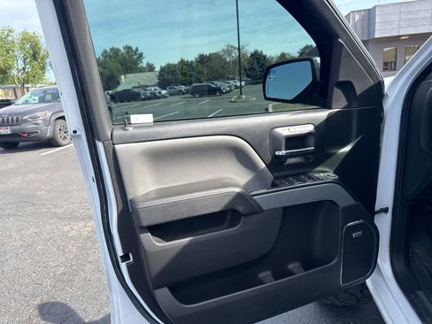 Used 2017 Chevrolet Silverado 1500 LTZ Z71 w/ LTZ Plus Package AWD/4WD image 10