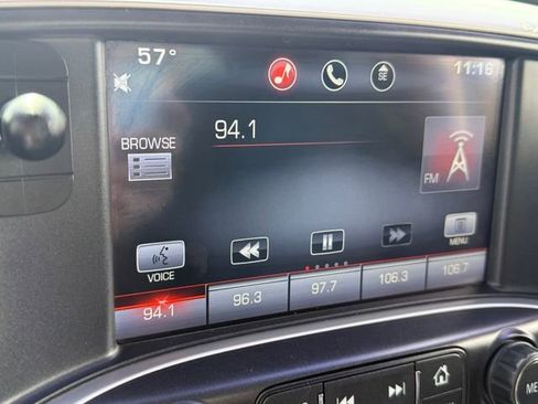 Used 2015 GMC Sierra 1500 SLT w/ SLT Crew Cab Value Package AWD/4WD image 17
