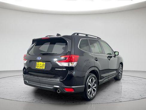 Used 2024 Subaru Forester Limited w/ Pop Package 2 AWD/4WD image 5