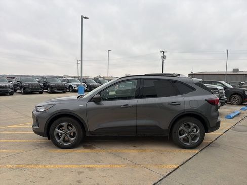 Used 2026 Ford Escape ST-Line AWD/4WD image 4