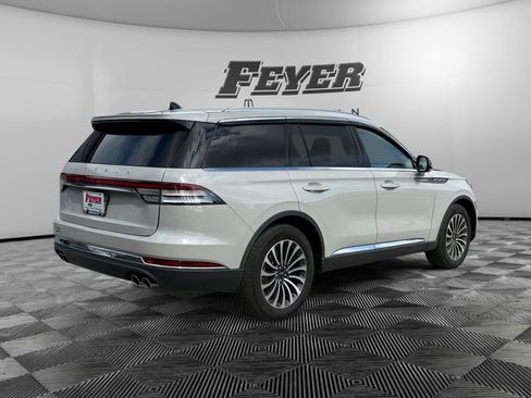 Used 2023 Lincoln Aviator Reserve RWD image 5