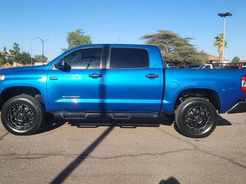 Used 2018 Toyota Tundra SR5 w/ SR5 Upgrade Package AWD/4WD image 5