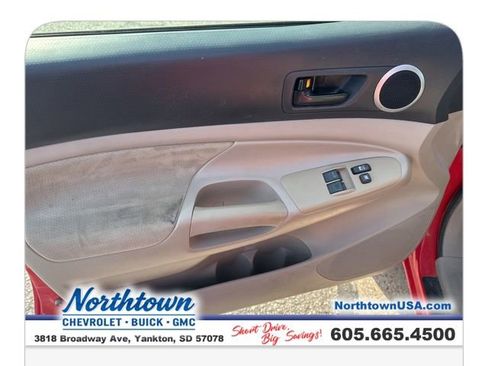 Used 2005 Toyota Tacoma PreRunner image 11