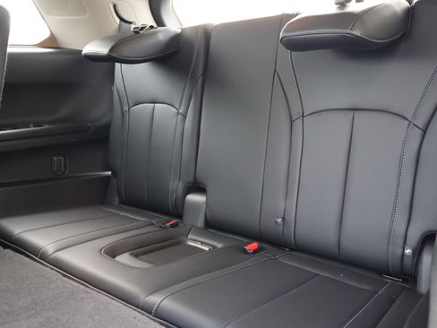 Certified 2025 INFINITI QX60 Luxe w/ Cargo Package image 17