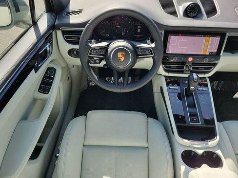 New 2026 Porsche Macan image 20
