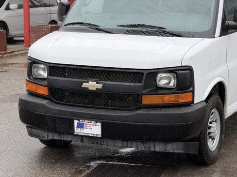 Used 2017 Chevrolet Express 2500 LS image 10