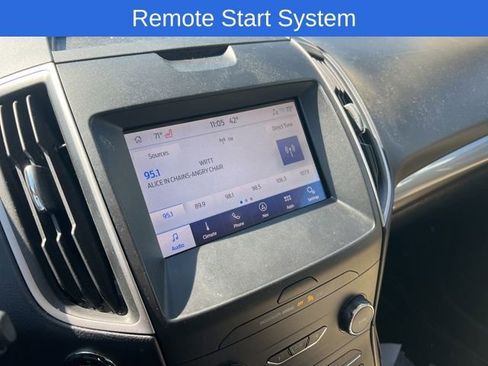 Used 2020 Ford Edge SEL w/ Convenience Package image 8