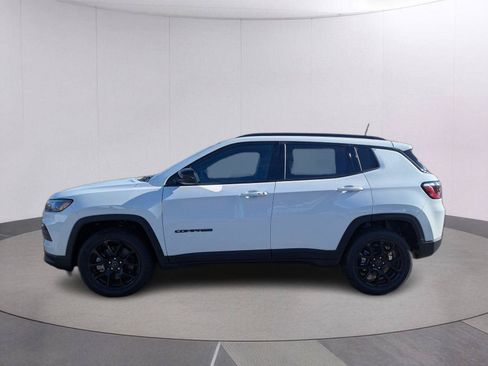 New 2026 Jeep Compass Latitude w/ Quick Order Package 29K AWD/4WD image 2