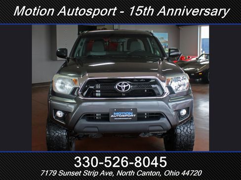 Used 2013 Toyota Tacoma 4x4 Access Cab V6 w/ SR5 Pkg image 4