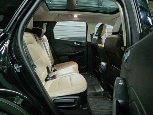 Used 2022 Ford Escape SEL w/ Technology Package image 16