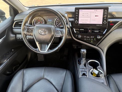 Used 2024 Toyota Camry XLE FWD image 12