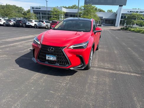 Used 2025 Lexus NX 350h AWD w/ Luxury Package image 8