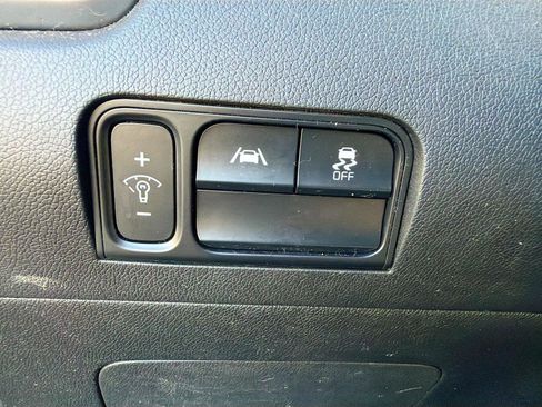Used 2022 Kia Sorento LX FWD image 34