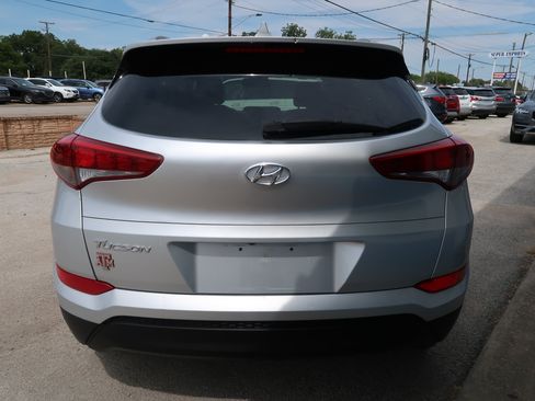Used 2018 Hyundai Tucson SEL Plus FWD image 10