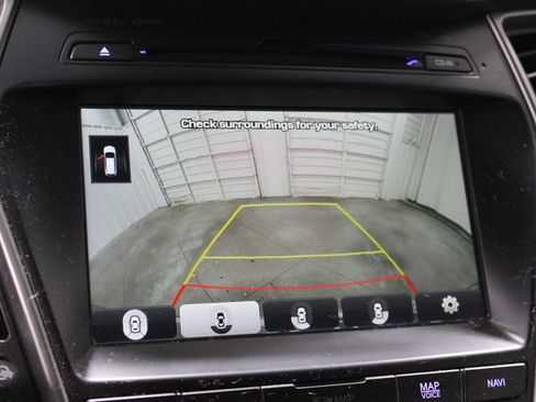 Used 2017 Hyundai Santa Fe Limited image 31