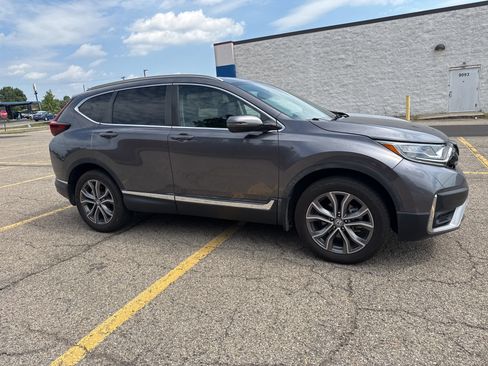 Used 2020 Honda CR-V Touring image 22