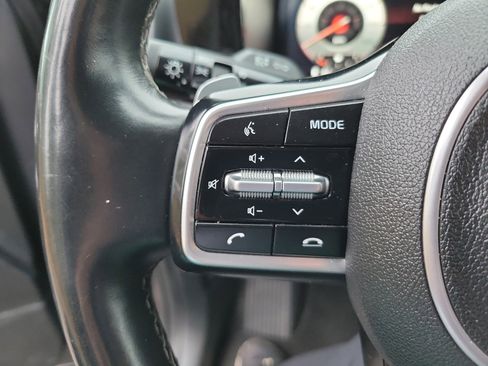 Used 2022 Kia Sorento SX image 16