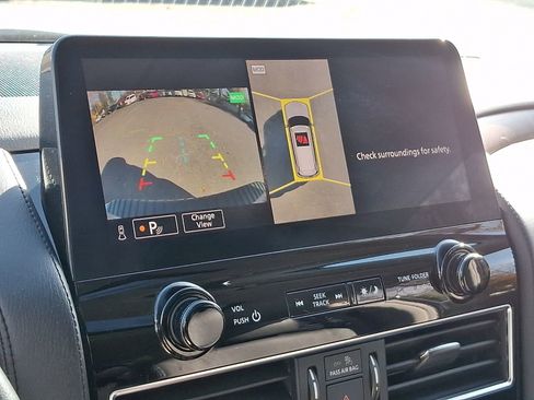 Used 2021 Nissan Armada SL w/ Captain's Chairs Package image 20