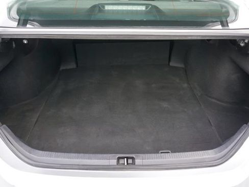 Used 2021 Toyota Camry LE FWD image 18