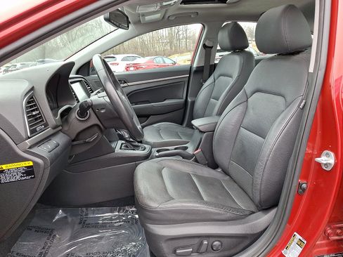 Used 2017 Hyundai Elantra Limited w/ Limited Tech Package 04 image 12