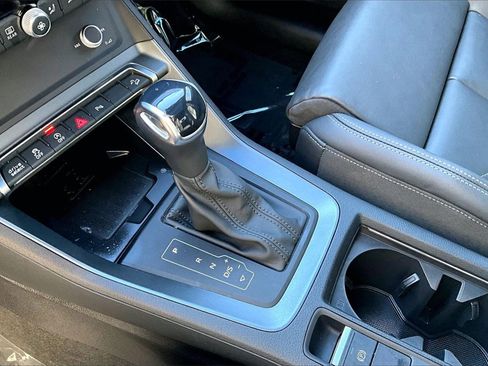 Used 2025 Audi Q3 2.0T Premium w/ Convenience Package image 18