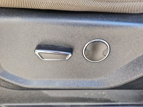 Used 2019 Ford F250 XLT w/ XLT Value Package image 12